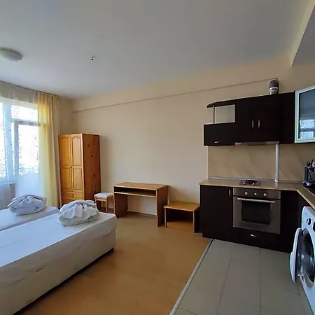 Hotel Seasons 2 *